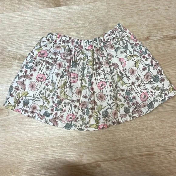 Gap Kids Girl’s Floral Skirt size Small 6/7 Fully Lined Elastic Stretch Waist - Picture 4 of 5
